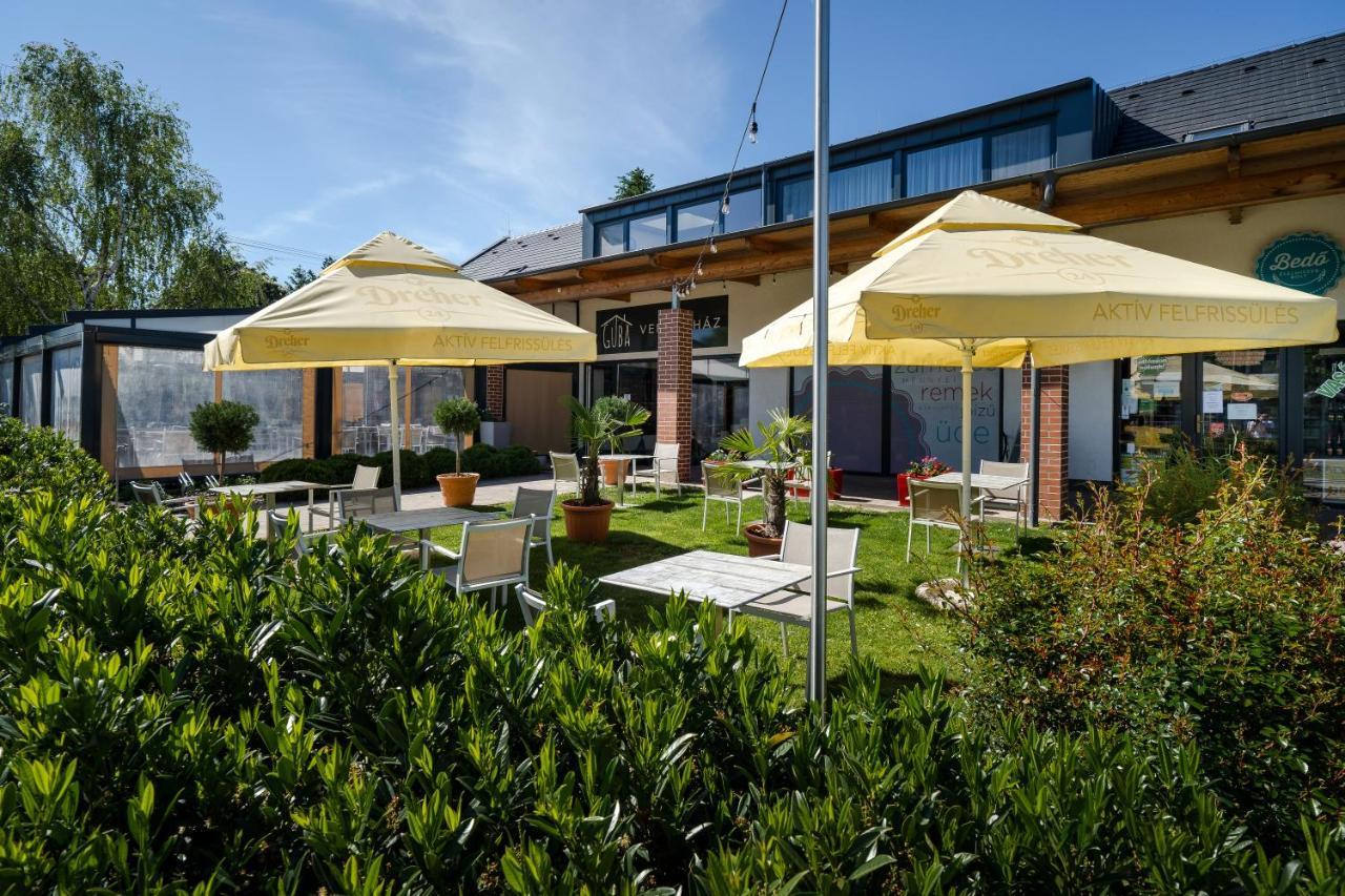 Hotel Pipacs Panir & Grill Garden Vendeghaz Győrújbarát Exterior foto