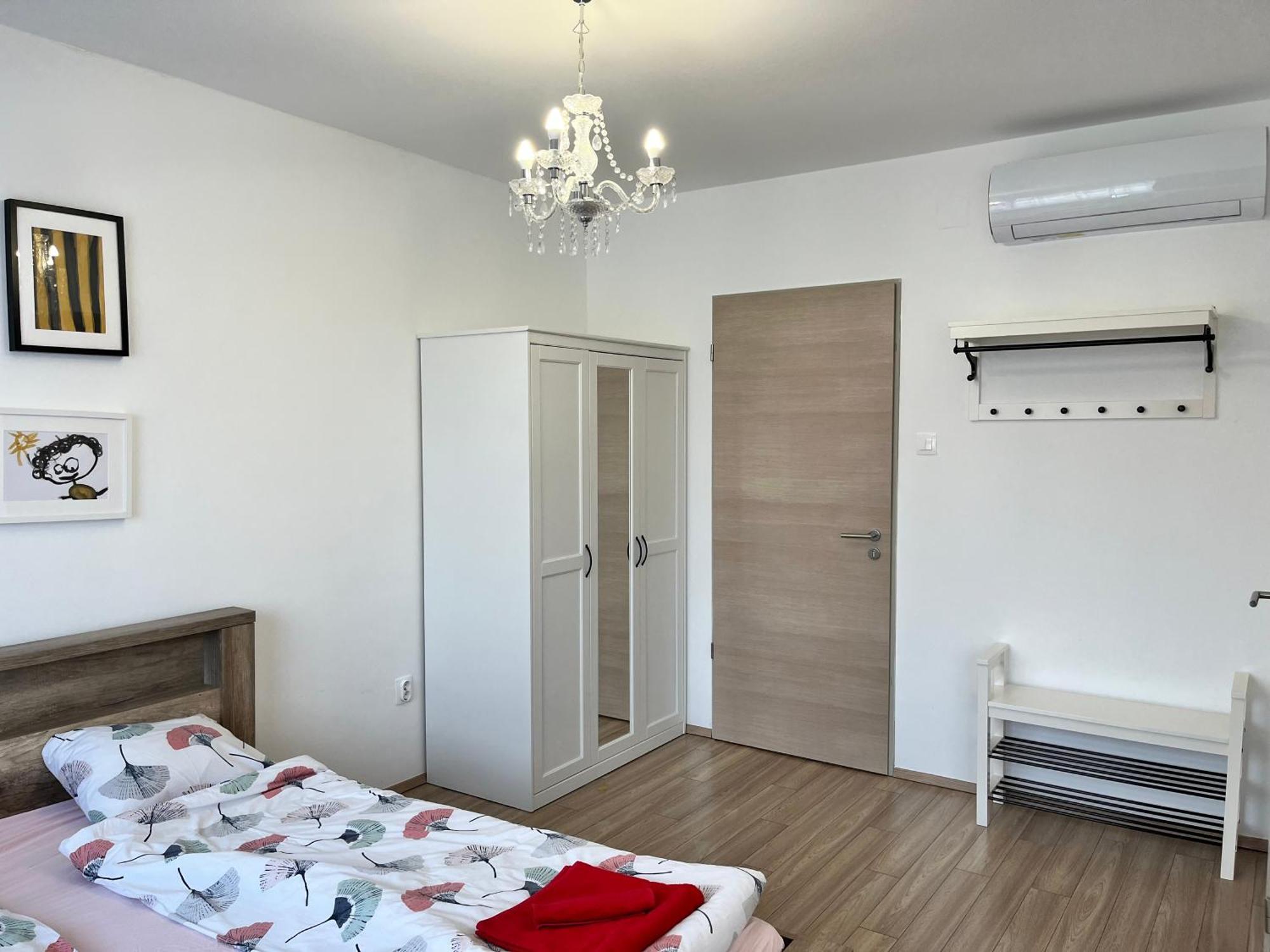 Hotel Pipacs Panir & Grill Garden Vendeghaz Győrújbarát Exterior foto